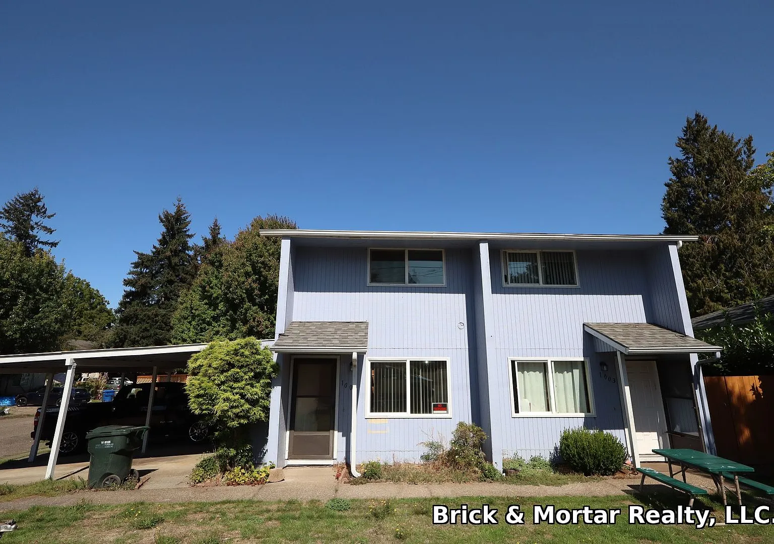 00330-Orchard ST Duplex — Photo 1