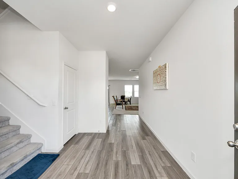 4830 Highland Springs Dr — Photo 11