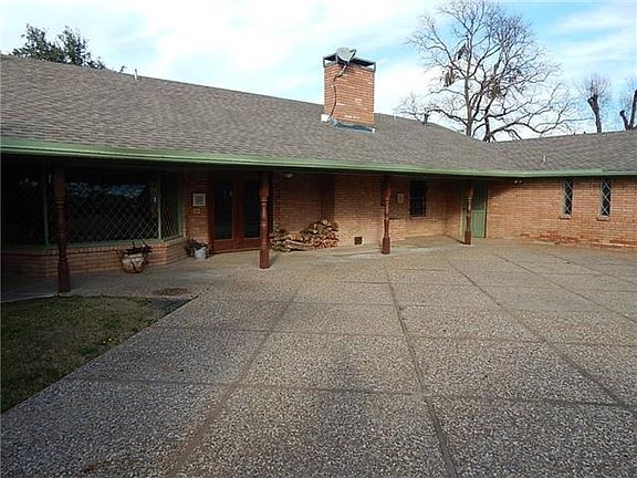4th image of 2607 Woodrow Blvd