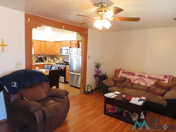 2nd image of 1408 Willow Dr