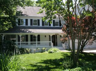 8815 Northern Spruce Ln, Alexandria, VA