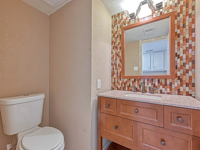 12218 Brighton Ln — Photo 10