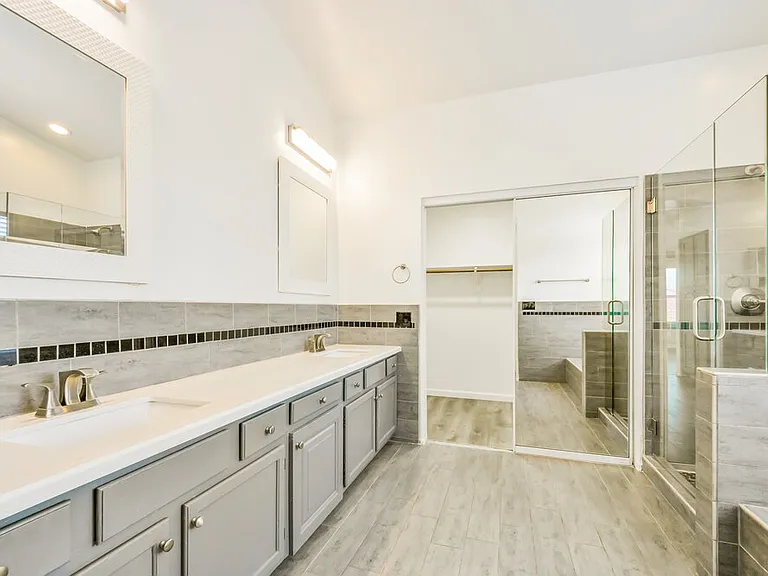 1297 E Tradewind Dr — Photo 9