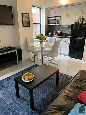 Rented by Highline Residential | media 18