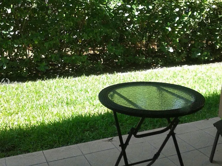 19501 E Country Club Dr #104 — Photo 7