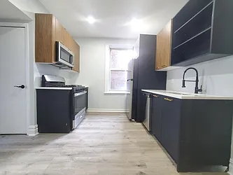 104 Baldwin Avenue, #2R