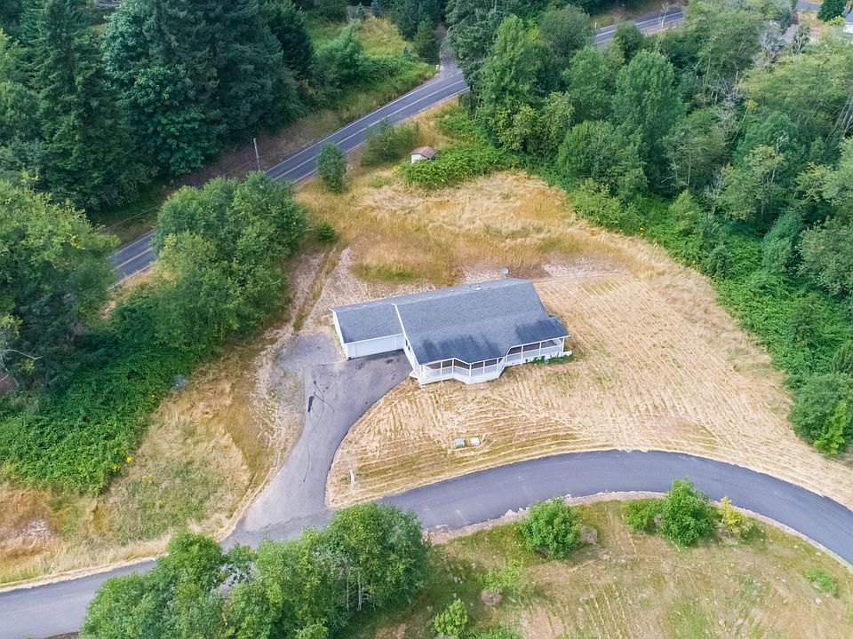 2nd image of 107 Shoshone Dr