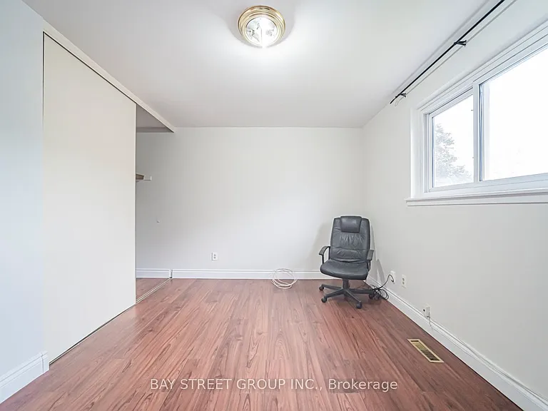 296 Killdeer St W — Photo 1