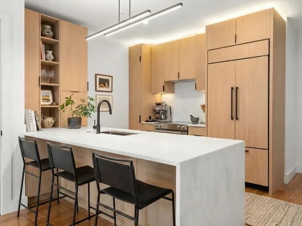 58 Kent St #U303, Brookline, MA 02445