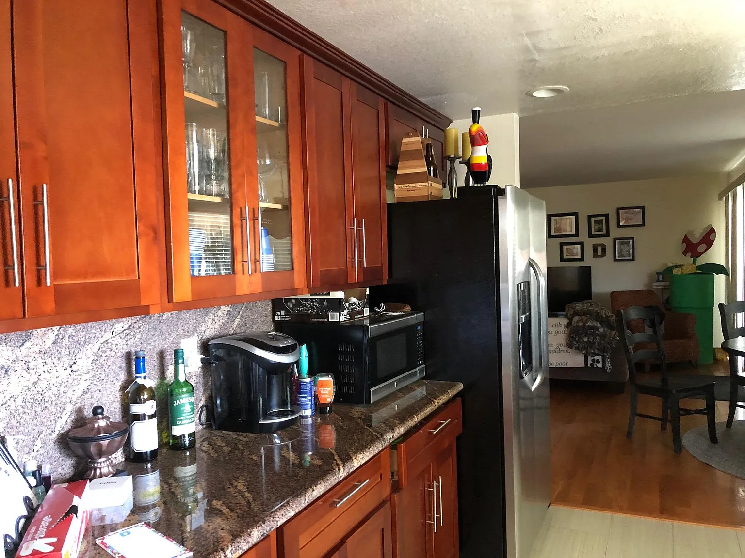 4 bed, 2495 sqft, $4,450 — Photo 3