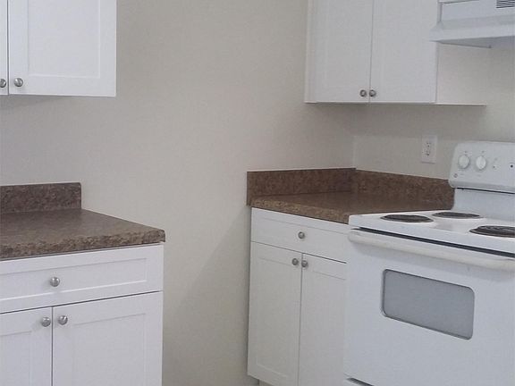 5th image of 2525 Royal Palm Ave APT 8