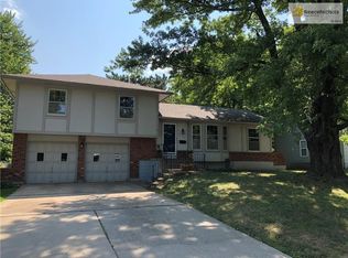 8125 Hardy St, Overland Park, KS 66204