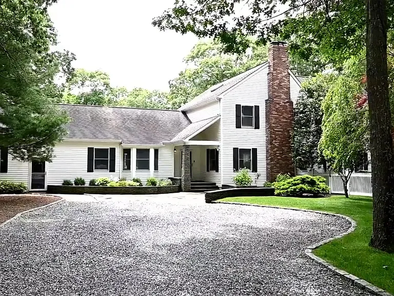 29 Georgica Woods Ln — Photo 38