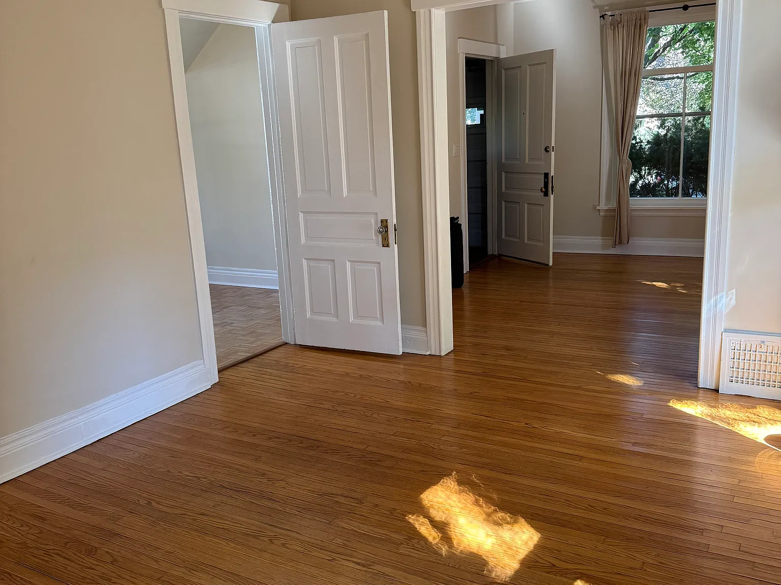 2 bed, $2,500 — Photo 4
