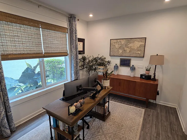 6668 Pointe Of Woods Dr — Photo 21