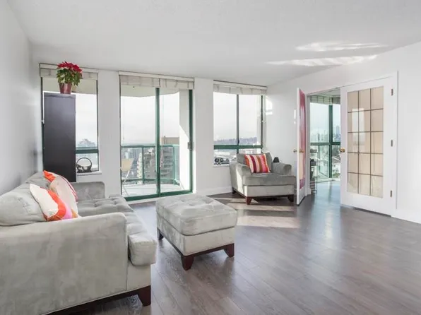 121 10th St #1104, New Westminster, BC V3M 3X7