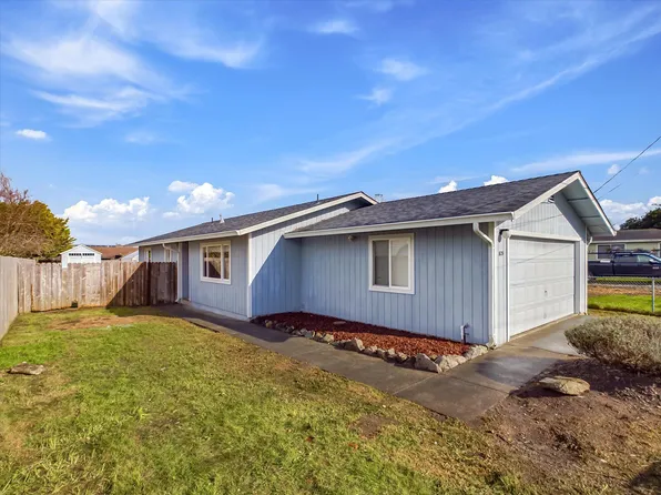 1125 Hayes Rd, McKinleyville, CA 95519