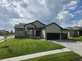 16701 Sheffield St, Bennington, NE 68007