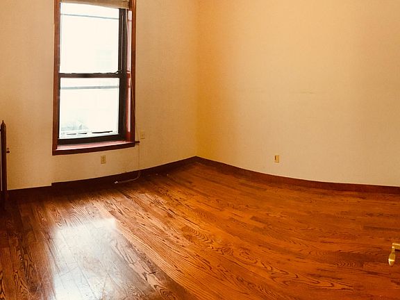 4th image of 1703 E 14th St #1