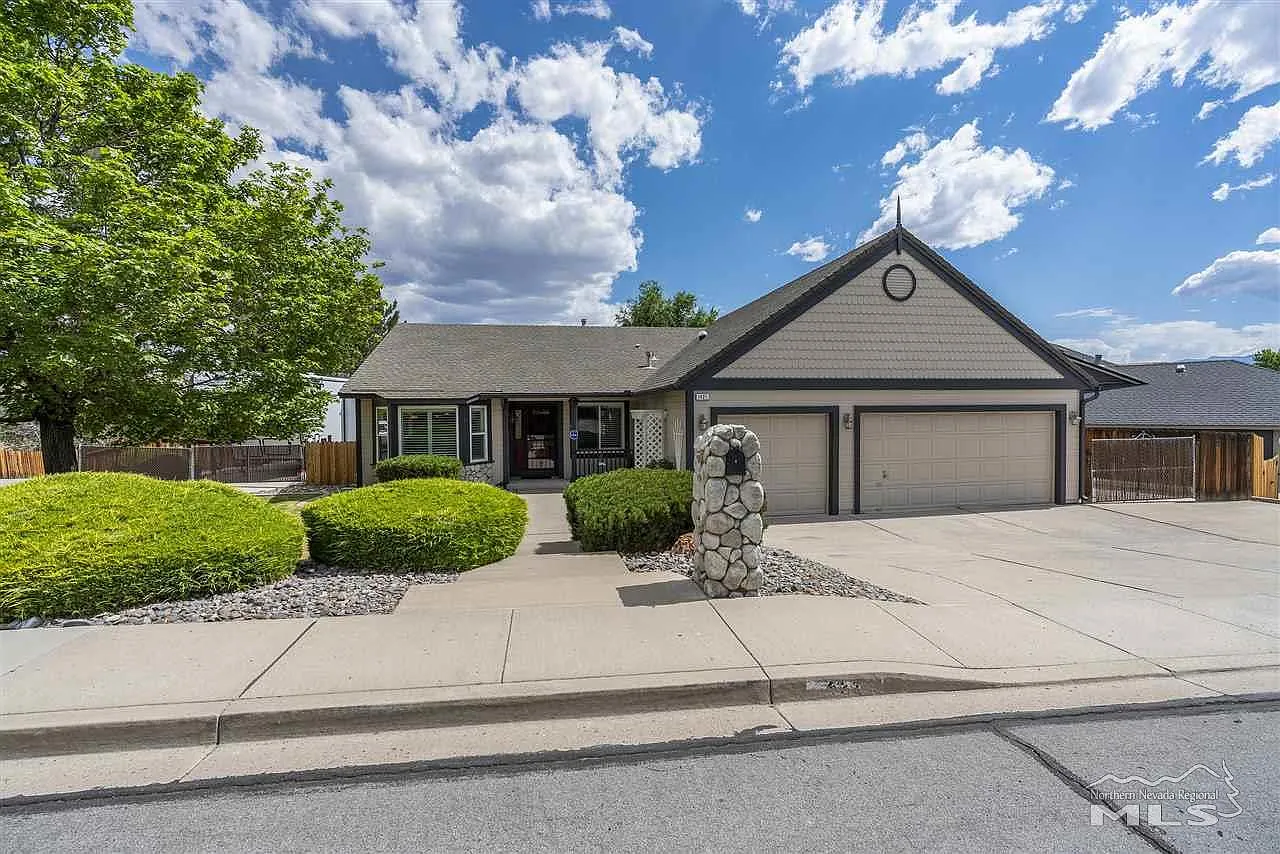 1421 Giannotti Dr photo 1