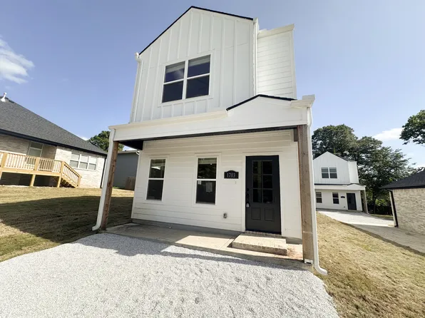 1703 W Holly St, Fayetteville, AR 72703