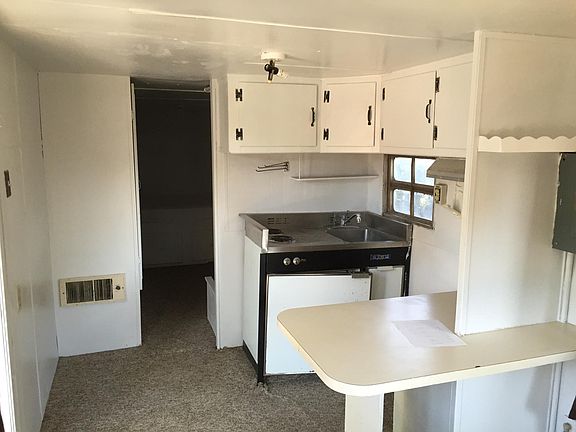3rd image of 310 S Avenue I