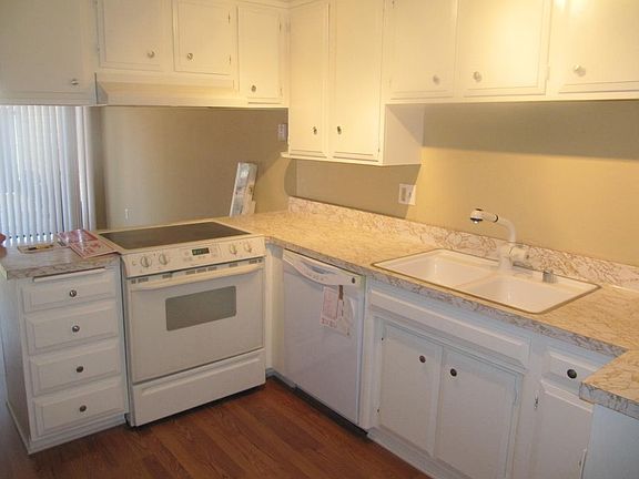 5th image of 22709 Palm Ave Unit D