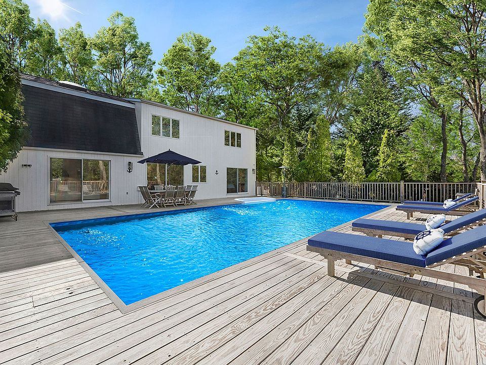 1st image of 5 Cowhill Ln