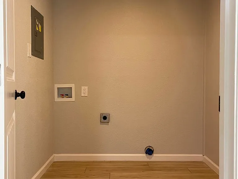 3214 Drexel Ave — Photo 10