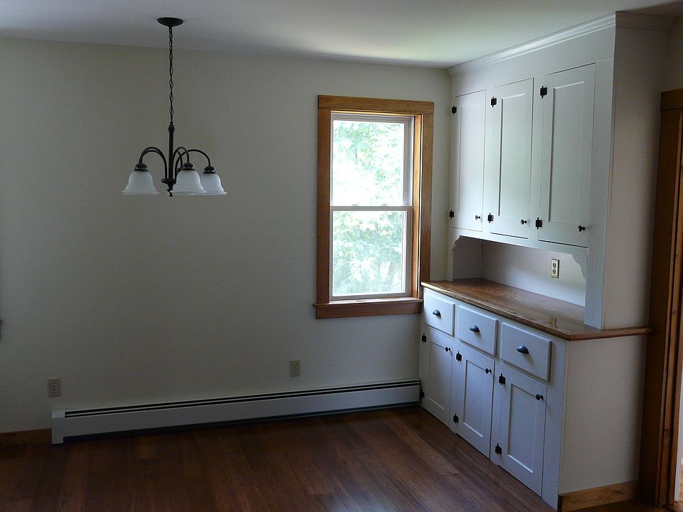 1st image of 18 Furnace Ave #4