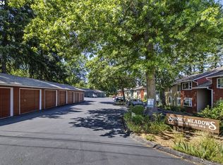 11990 SW Corby Dr APT 12, Portland, OR 97225