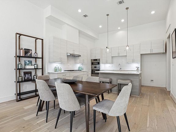 5th image of 3407 Robin Rose Ln