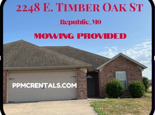 2248 E Timber Oak St, Republic, MO 65738