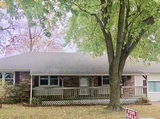 4124 S El Salvador Ave, Springfield, MO 65807