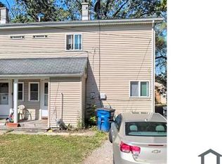 32766 Missaukee Ct, Westland, MI 48186