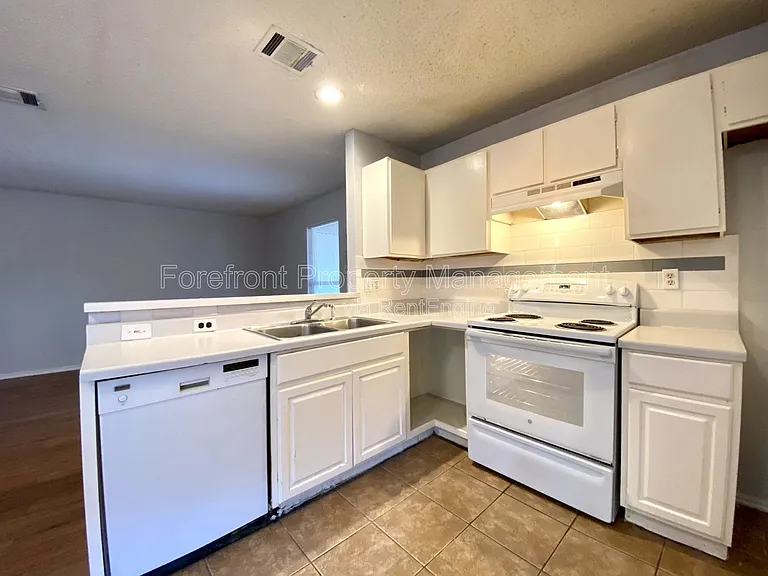 5225 Meadow Fld #1 — Photo 14
