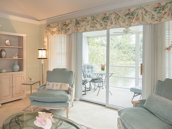 LIVING ROOM OVERLOOKING LAKE