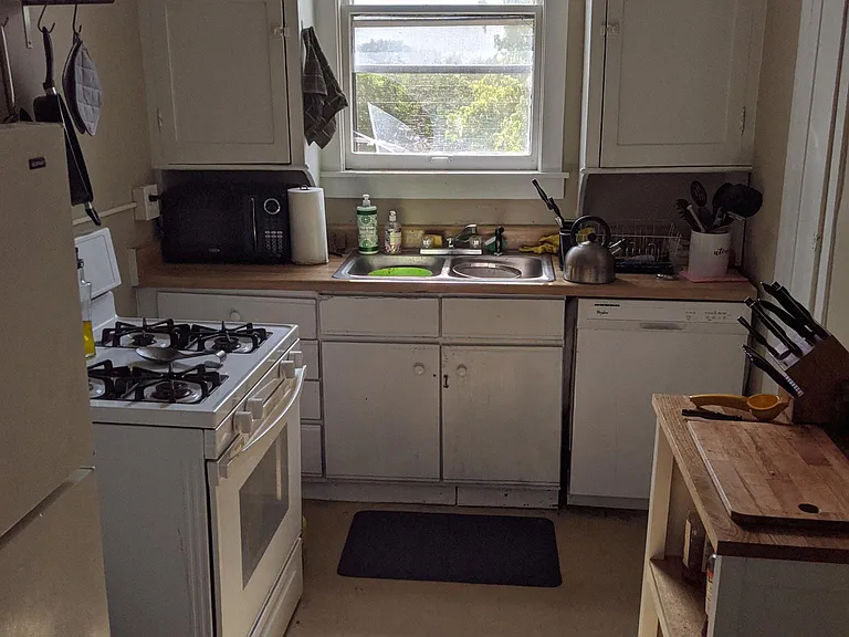 1751 Poplar Ave #A — Photo 21