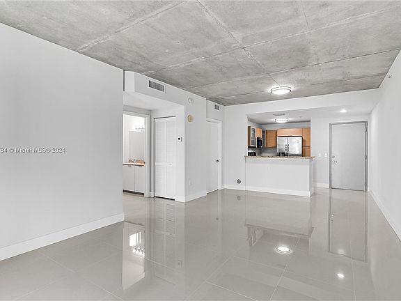 5th image of 3180 SW 22nd Ter #506