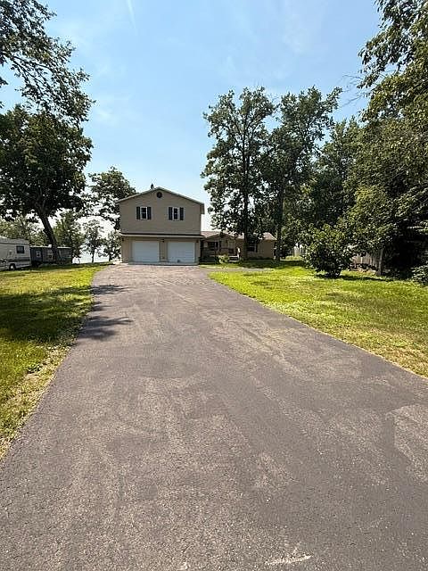 1st image of 41881 Sugar Maple Dr