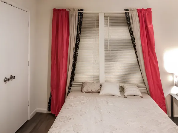 (undisclosed Address), Houston, TX 77073