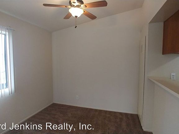 4th image of 13628 Kornblum Ave APT 1