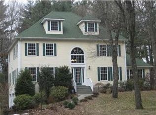 29 Shattuck Rd, Hadley, MA 01035