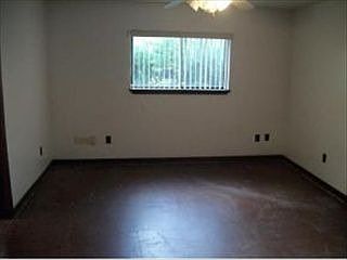 5th image of 2480 Heritage Dr
