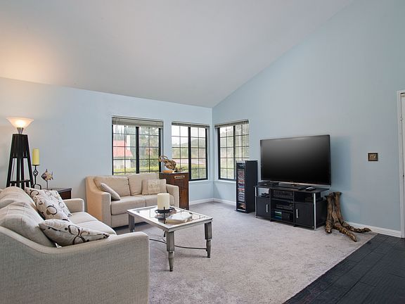 2nd image of 22918 Garzota Dr