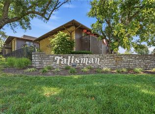 408 W 104th St APT C, Kansas City, MO 64114