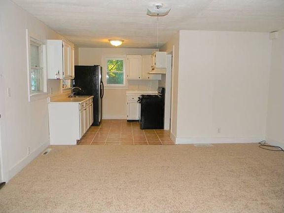 3rd image of 3 Phillips St