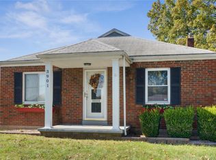 3901 Brown Rd, Saint Louis, MO 63134