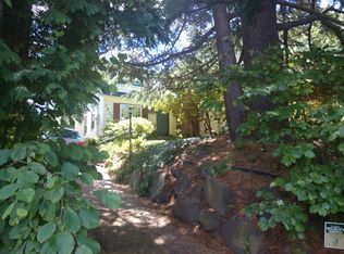 2833 NW 92nd St, Seattle, WA 98117