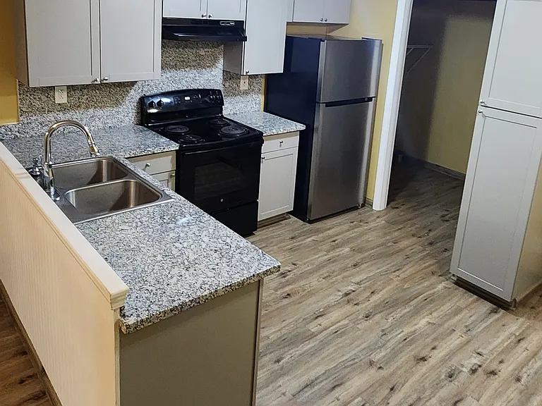 23744 Walker South Rd — Photo 11
